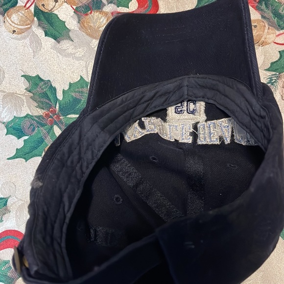 Used cap - Picture 6 of 7